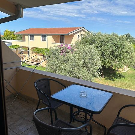 Niki Apartments Ülgün Dış mekan fotoğraf