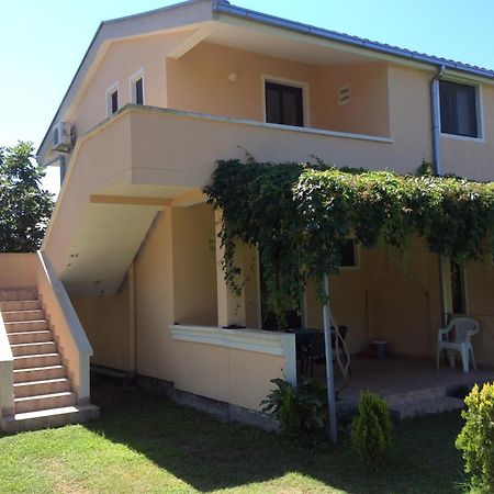 Niki Apartments Ülgün Dış mekan fotoğraf
