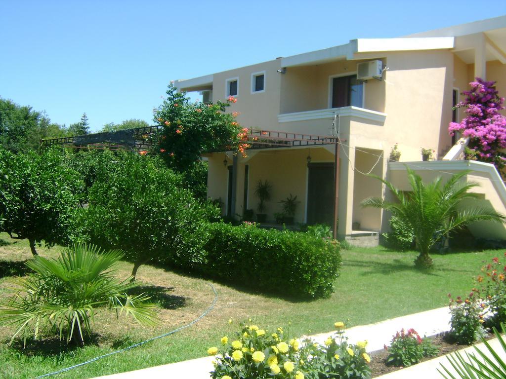 Niki Apartments Ülgün Dış mekan fotoğraf