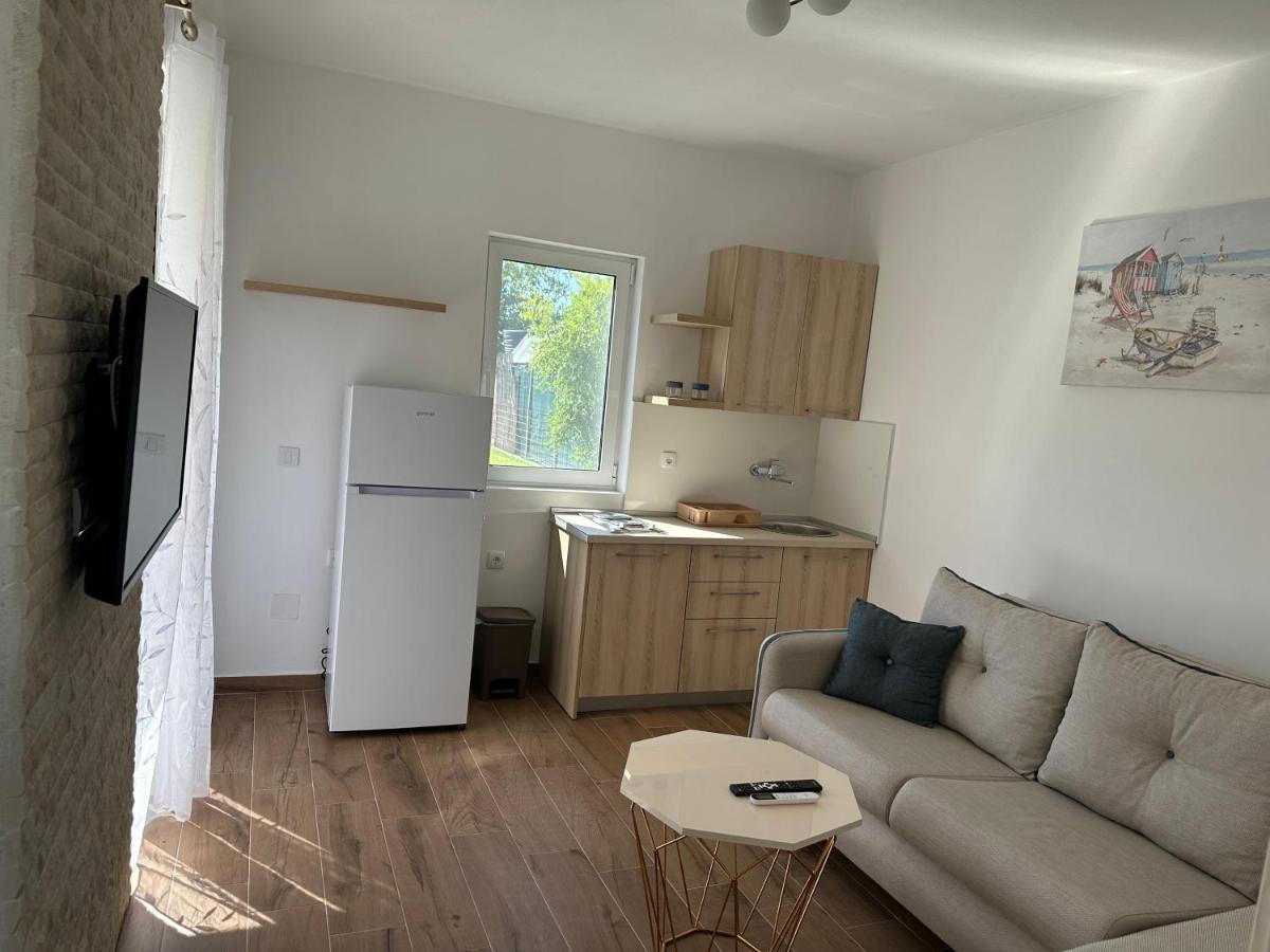 Niki Apartments Ülgün Dış mekan fotoğraf