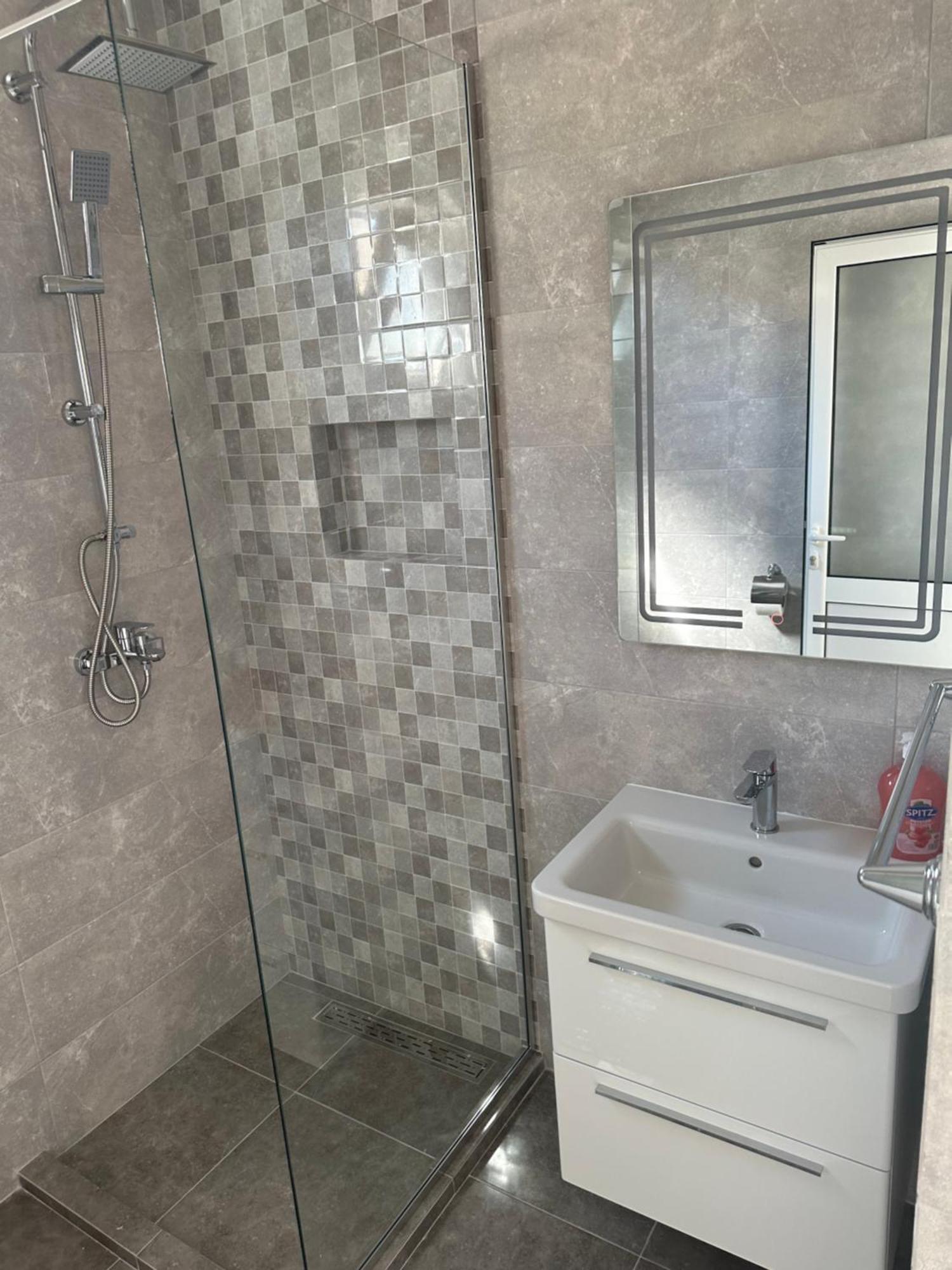 Niki Apartments Ülgün Dış mekan fotoğraf