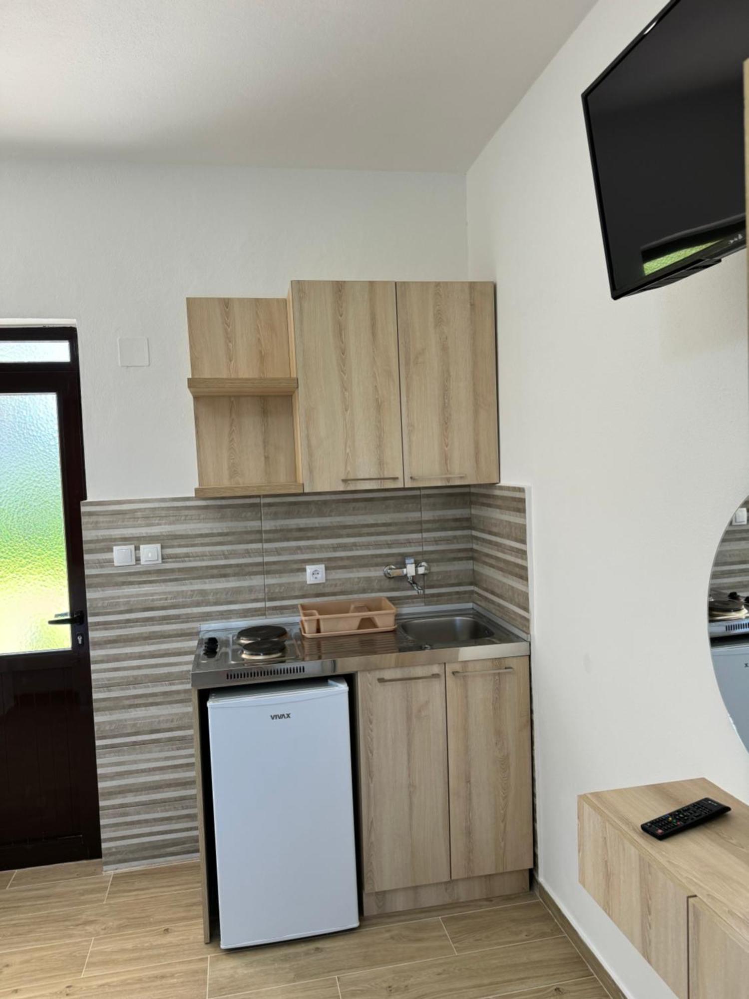 Niki Apartments Ülgün Dış mekan fotoğraf