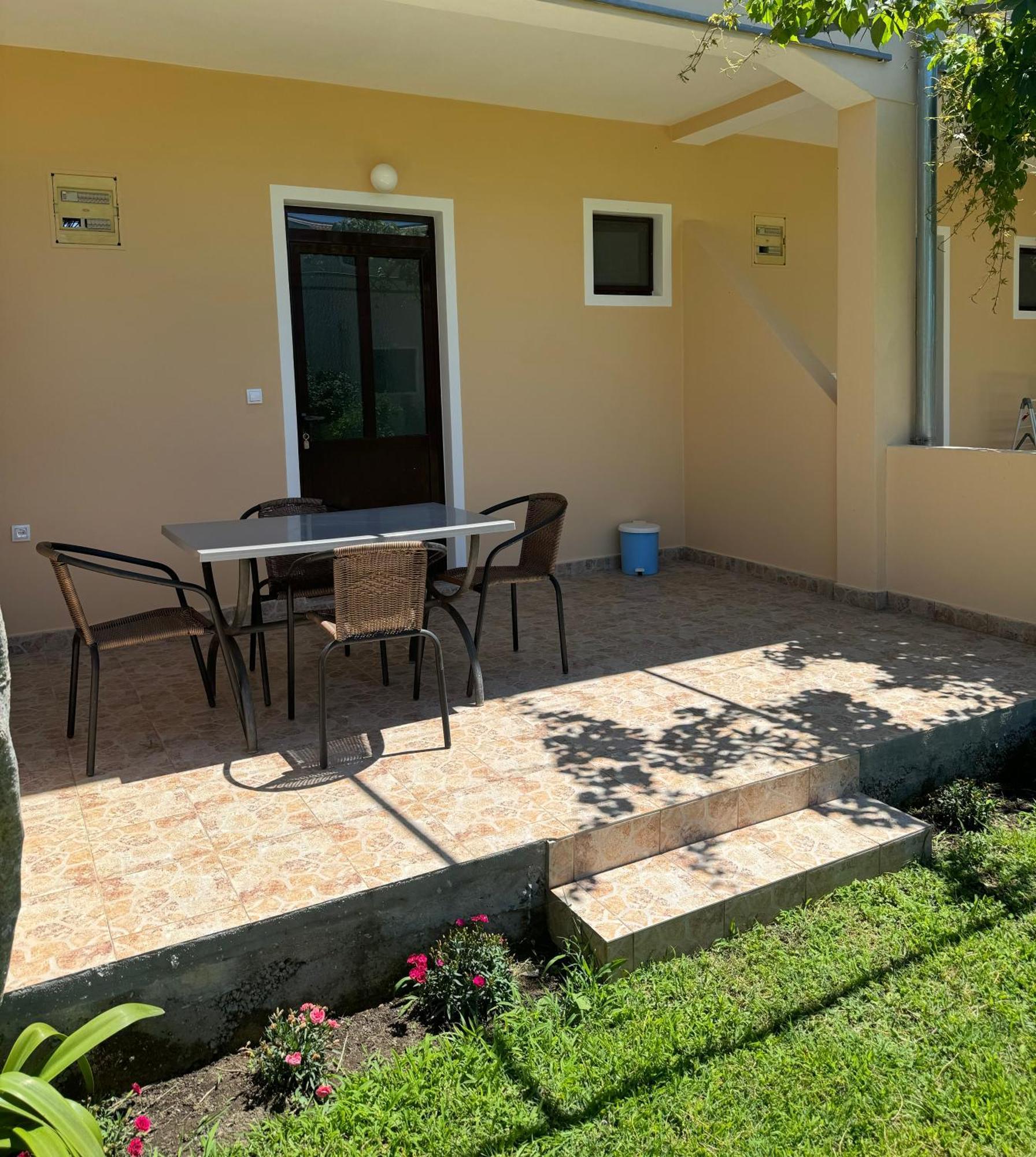 Niki Apartments Ülgün Dış mekan fotoğraf