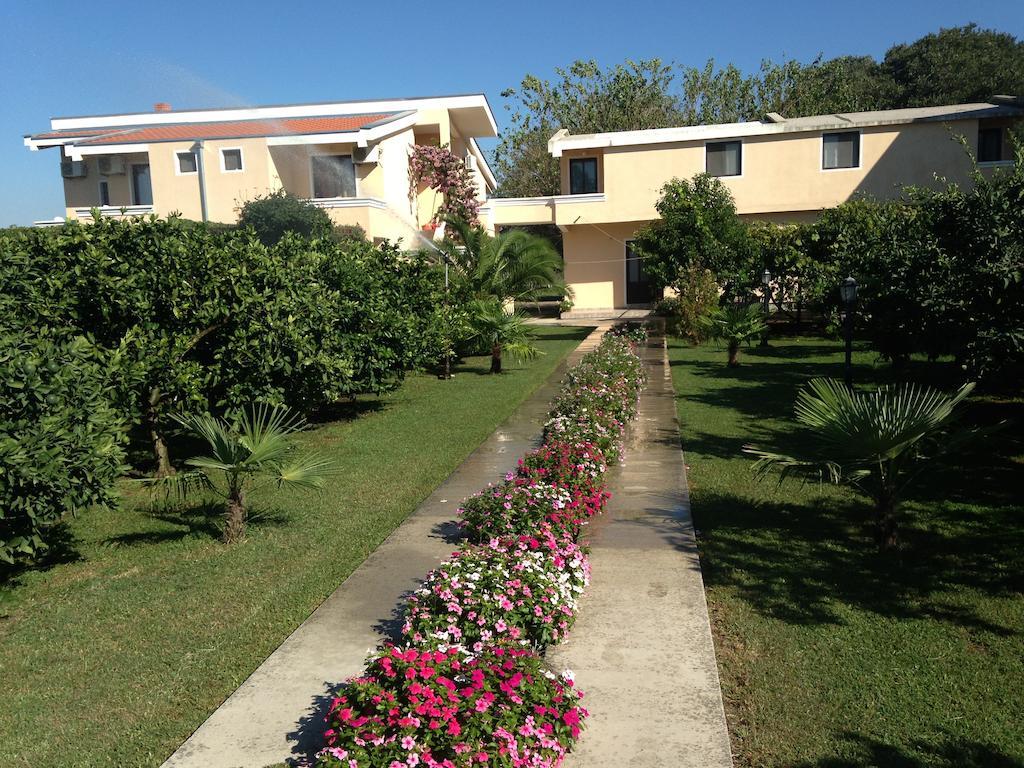 Niki Apartments Ülgün Dış mekan fotoğraf